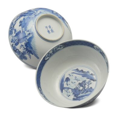 清青花人物紋鉢一對