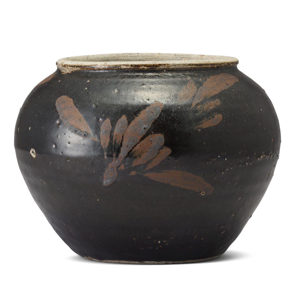 元黑釉銹花紋罐