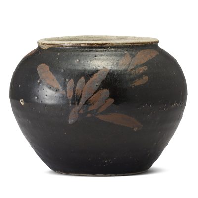 元黑釉銹花紋罐