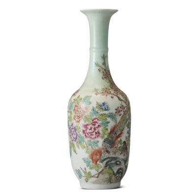 粉彩花鳥紋瓶